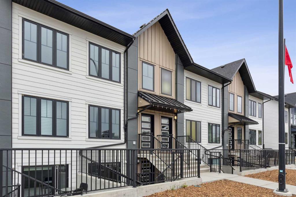 52 Livingston Parade NE, Calgary, Alberta, T3P 2K4