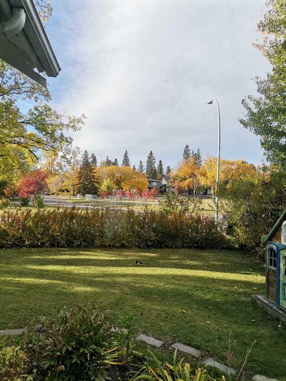 426 Superior Avenue SW, Calgary, Alberta, T3C 2J4