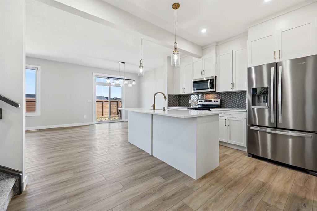 592 Savanna Crescent NE, Calgary, Alberta, T3J 5P1