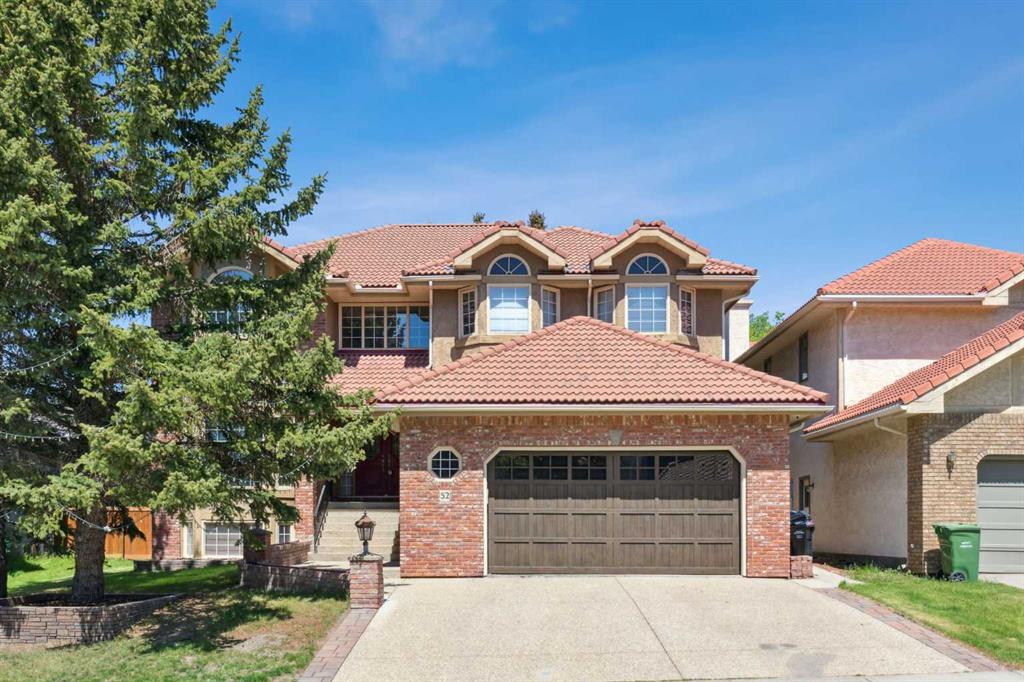 52 Edgeview Road NW, Calgary, Alberta, T3A 4T8