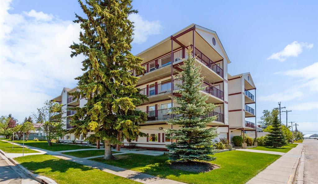 #404 5133 49 Street, Olds, Alberta, T4H 0C7