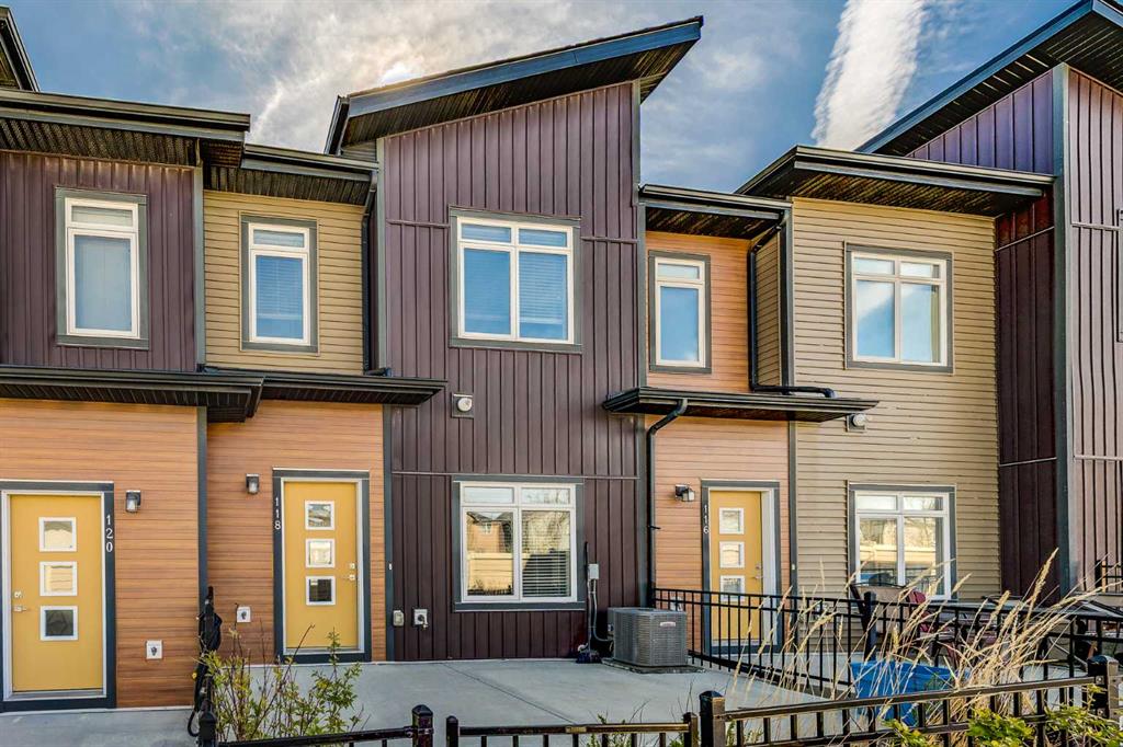 118 Sage Bluff Circle NW, Calgary, Alberta, T3R 1T5