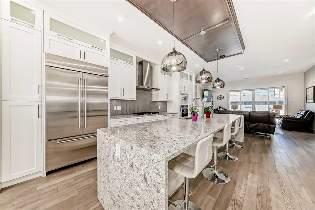 226 21 Avenue NE, Calgary, Alberta, T2E 1S4
