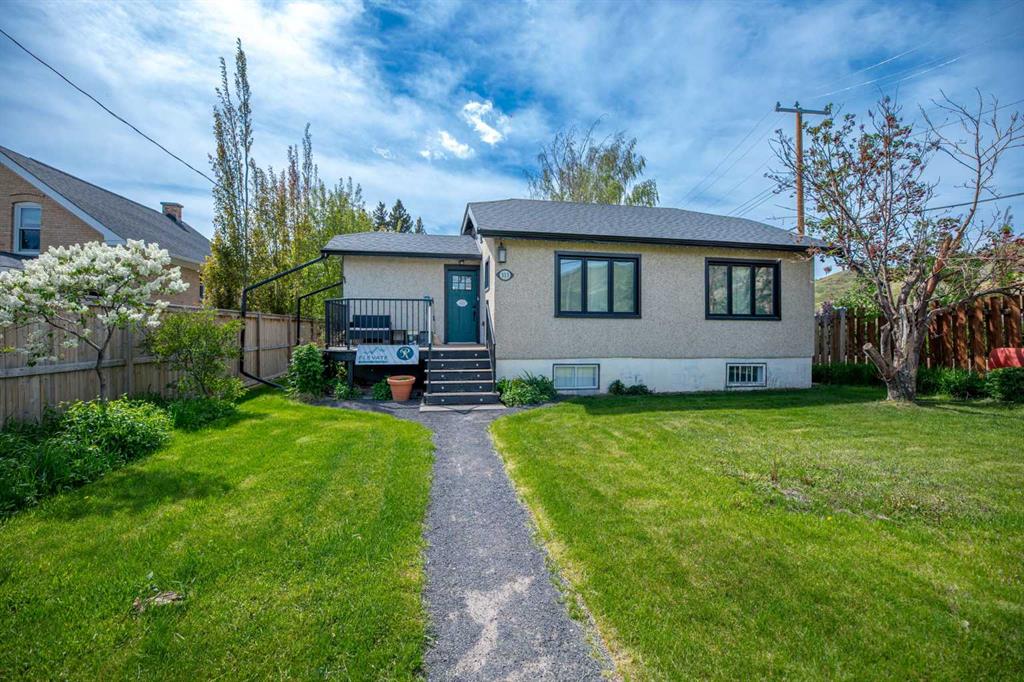 313 Ross Avenue, Cochrane, Alberta, T4C1C9