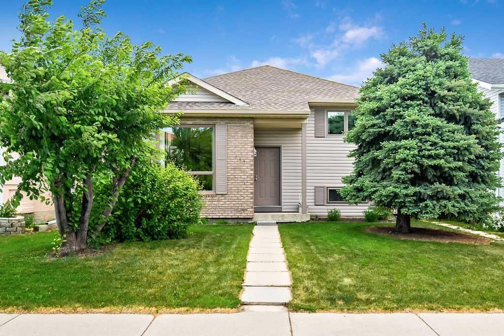 141 Shawfield Way SW, Calgary, Alberta, T2Y 2Y2