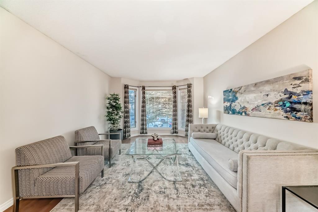 219 Coachway Road SW, Calgary, Alberta, T3H1B9