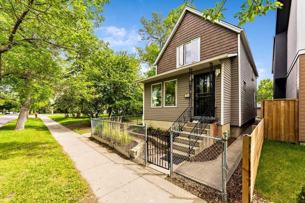 439 15 Avenue NE, Calgary, Alberta, T2E 1H5