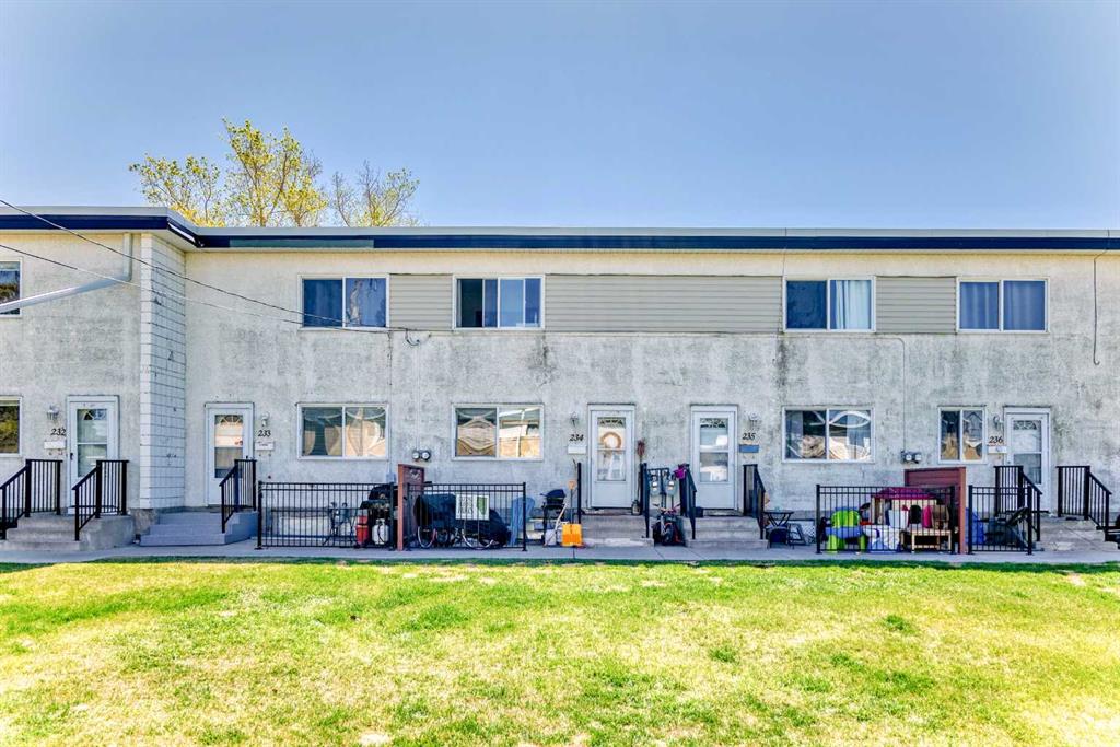 #234 2211 19 Street NE, Calgary, Alberta, T2E 4Y5
