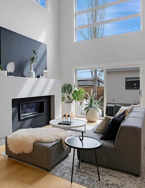 139 31 Avenue NE, Calgary, Alberta, T2E 2E8