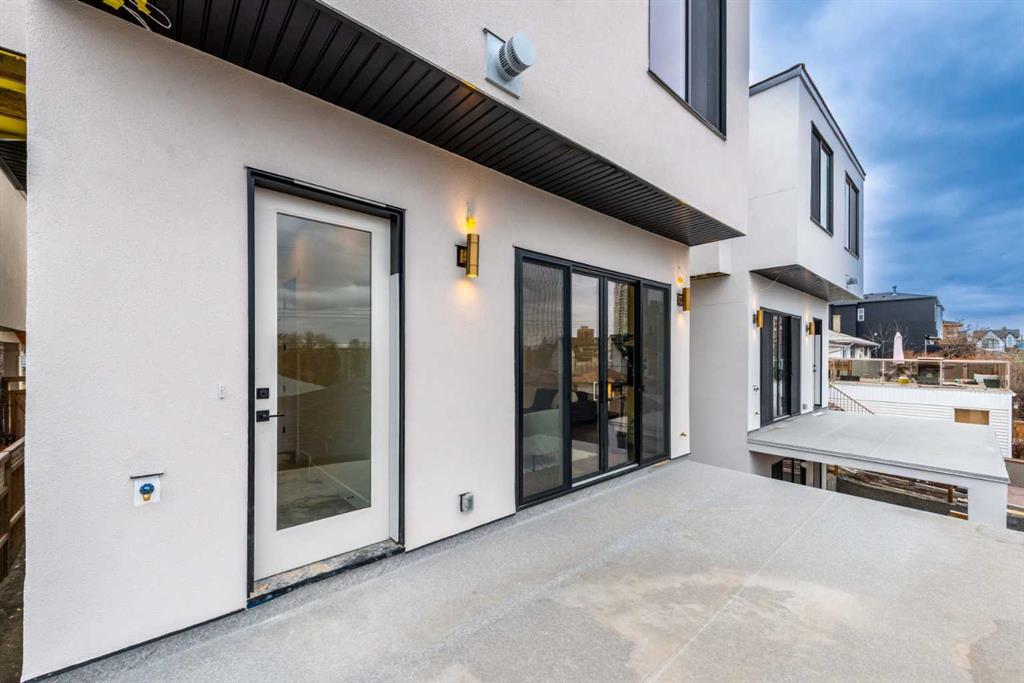 3016 13 Avenue SW, Calgary, Alberta, T3C 0V2