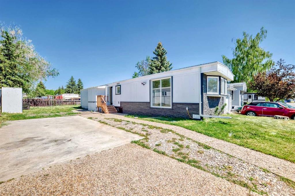 817 Bayview Road, Strathmore, Alberta, T1P 1E2