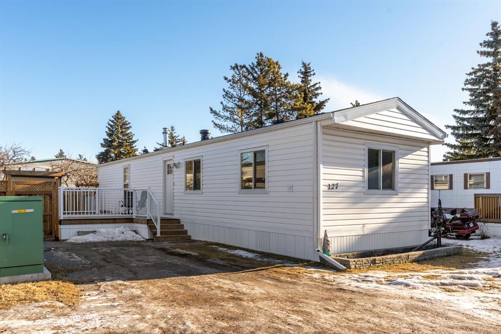 #127 3223 83 Street NW, Calgary, Alberta, T3B 5P4