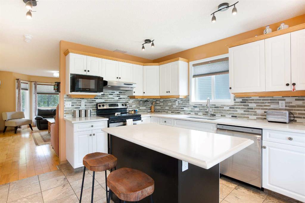 140 Covewood Green NE, Calgary, Alberta, T3K5G6
