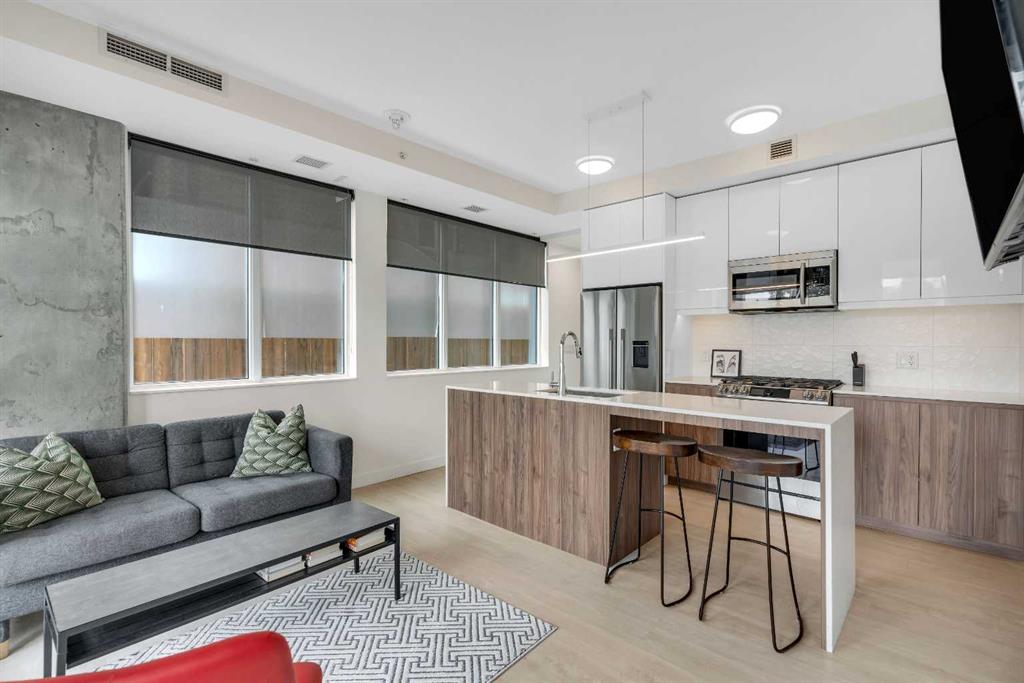 317 9A Street NW, Calgary, Alberta, T2N 1T7