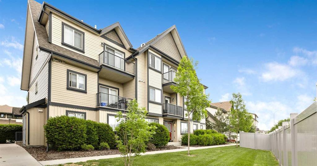 #418 121 Copperpond Common SE, Calgary, Alberta, T2Z 5B6