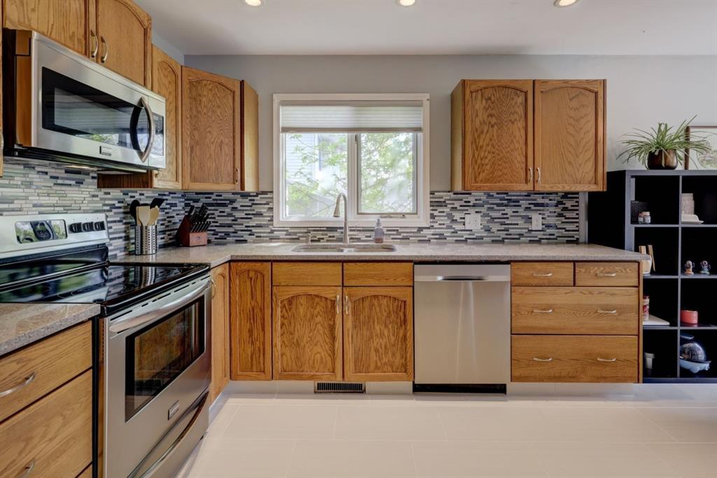 36 MacEwan Meadow Rise NW, Calgary, Alberta, T3K3J9