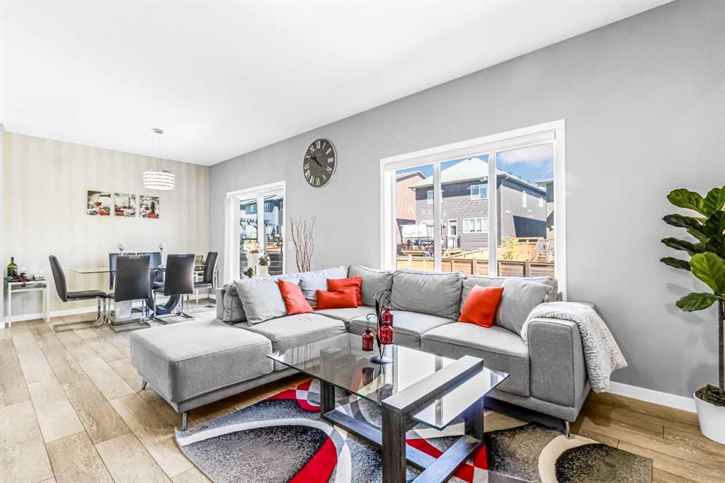 1036 Chinook Gate Heath SW, Airdrie, Alberta, T4B5C9