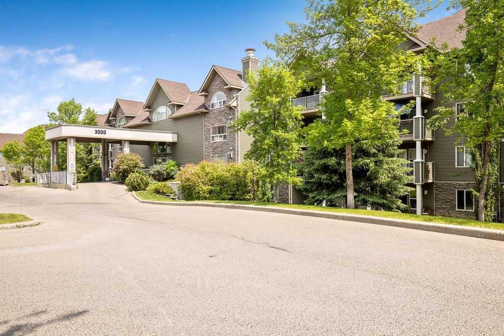 3326 Millrise Point SW, Calgary, Alberta, T2Y 3W4