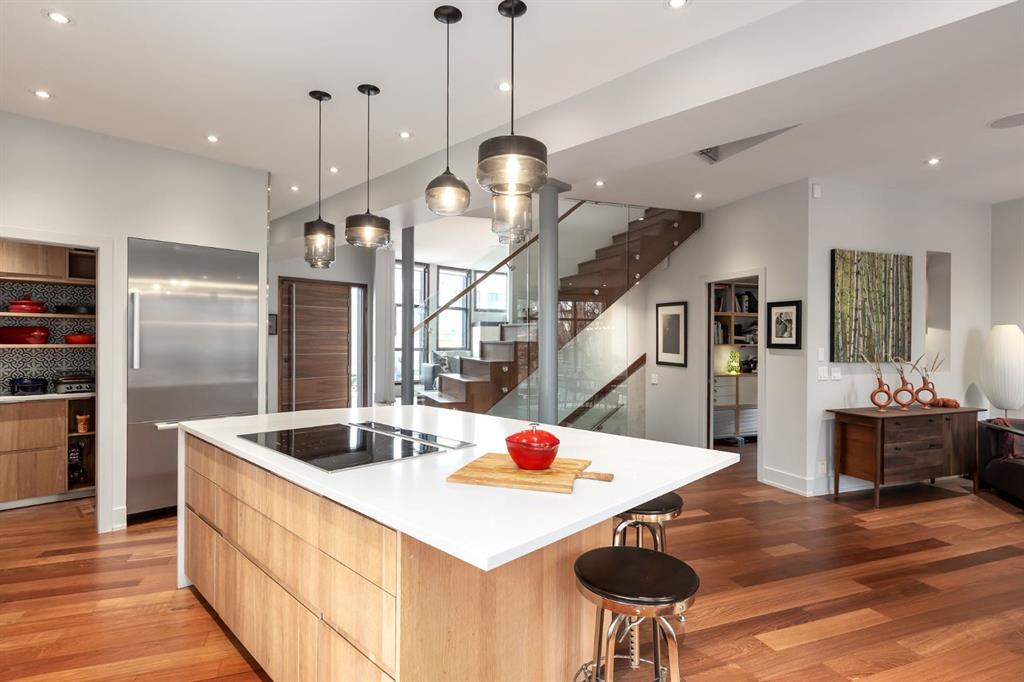 955 Rideau Road SW, Calgary, Alberta, T2S3A7