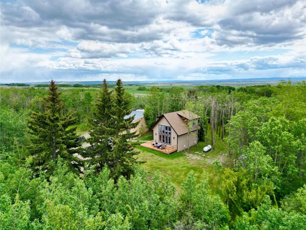 33131 Meskanaw Road, Rural Rocky View County, Alberta, T4C 1A2