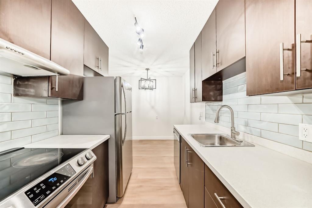 #2204 4001B 49 Street NW, Calgary, Alberta, T3A2C9