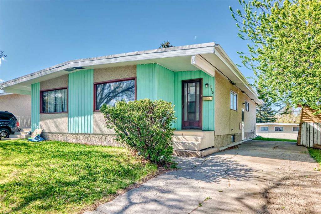 710 & 712 72 Avenue NW, Calgary, Alberta, T2K 0P4