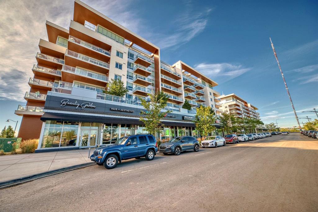 #112 8445 Broadcast Avenue SW, Calgary, Alberta, T3H 4C7
