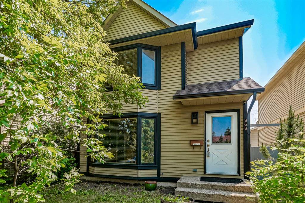 868 Queensland Drive SE, Calgary, Alberta, T2J 6E6