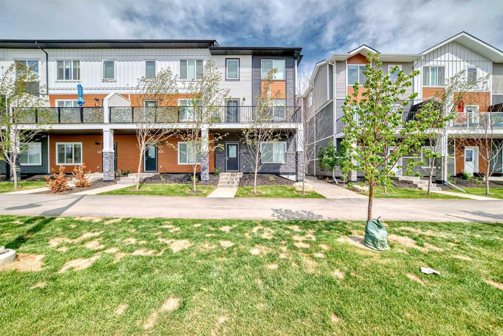 206 Creekstone Drive SW, Calgary, Alberta, T2X 5L1