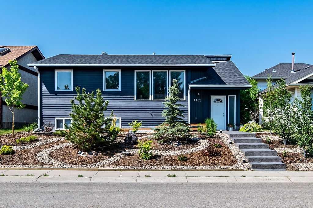 1312 10 Avenue SE, High River, Alberta, T1V 1L4