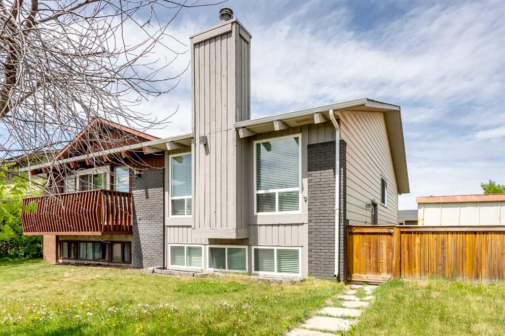 9 Templeton Bay NE, Calgary, Alberta, T1Y4Y4