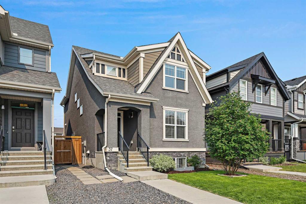 37 Masters Street SE, Calgary, Alberta, T3M 2R6