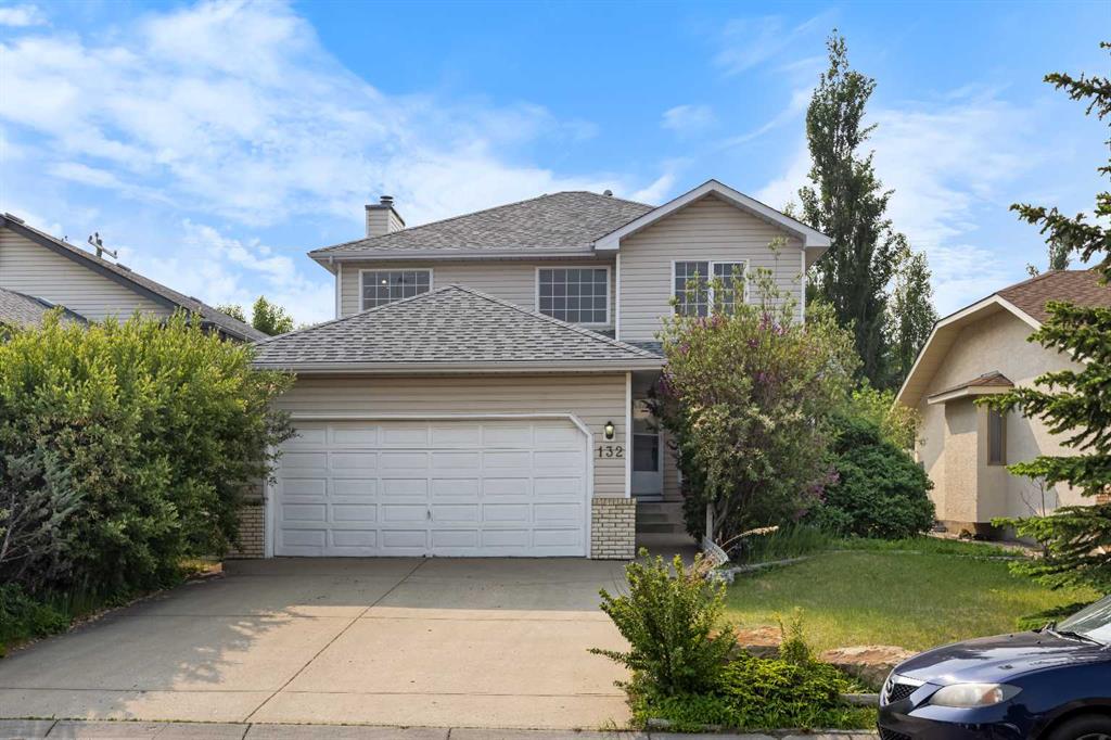 132 Hawkland Circle NW, Calgary, Alberta, T3G 3R6