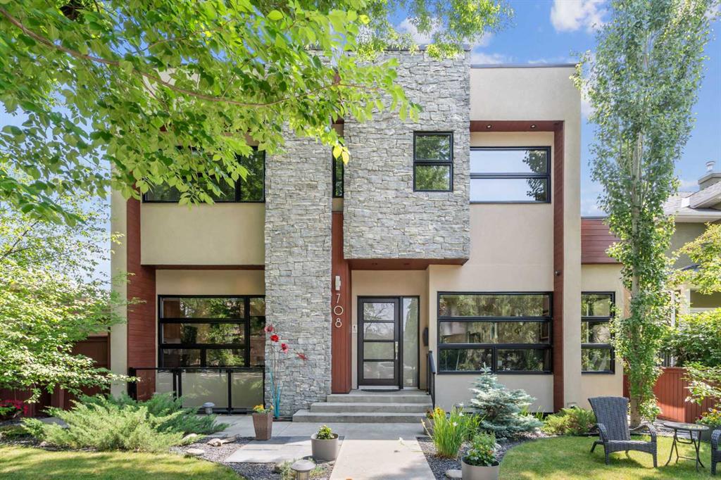 708 33A Street NW, Calgary, Alberta, T2N 2X1