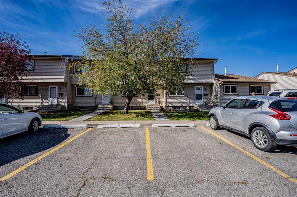 #10 6100 4 Avenue NE, Calgary, Alberta, T2A 5Z8