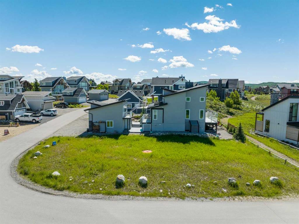 423 Cottageclub Cove, Rural Rocky View County, Alberta, T4C 1B1