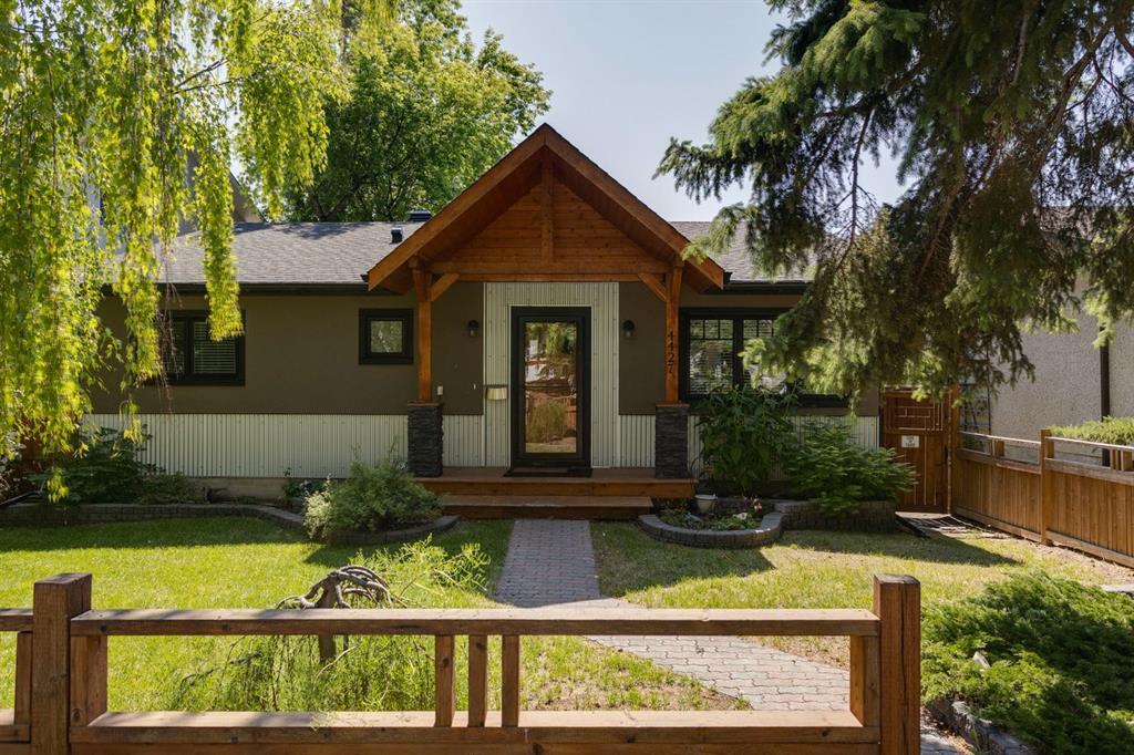 4427 21 Avenue NW, Calgary, Alberta, T3B 0W1