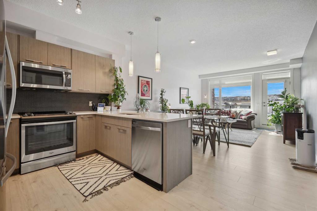 #412 214 Sherwood Square NW, Calgary, Alberta, T3R 1T6