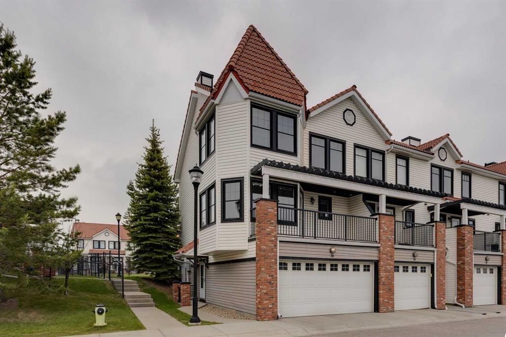 36 Royal Oak Lane NW, Calgary, Alberta, T3G 6B4