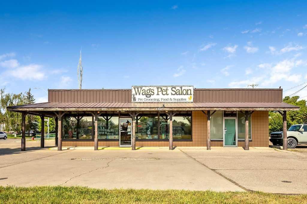 430 8 Avenue SE, High River, Alberta, T1V 1J3