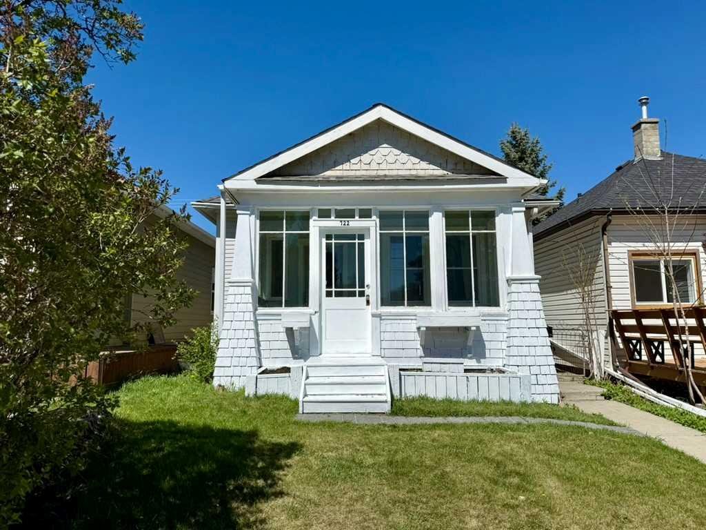 722 20 Avenue NW, Calgary, Alberta, T2M 1E1
