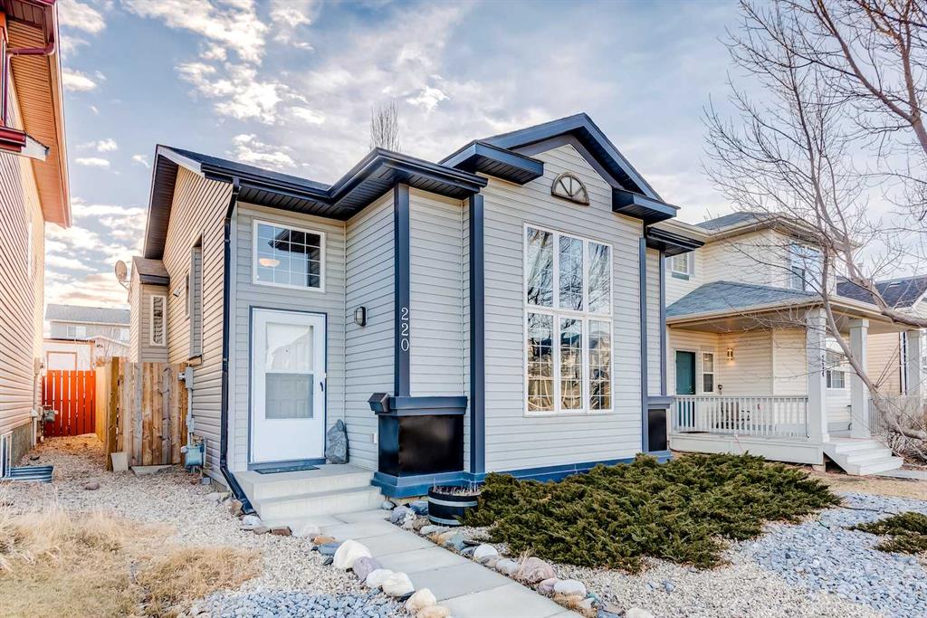 220 Coventry Road NE, Calgary, Alberta, T3K 5H6