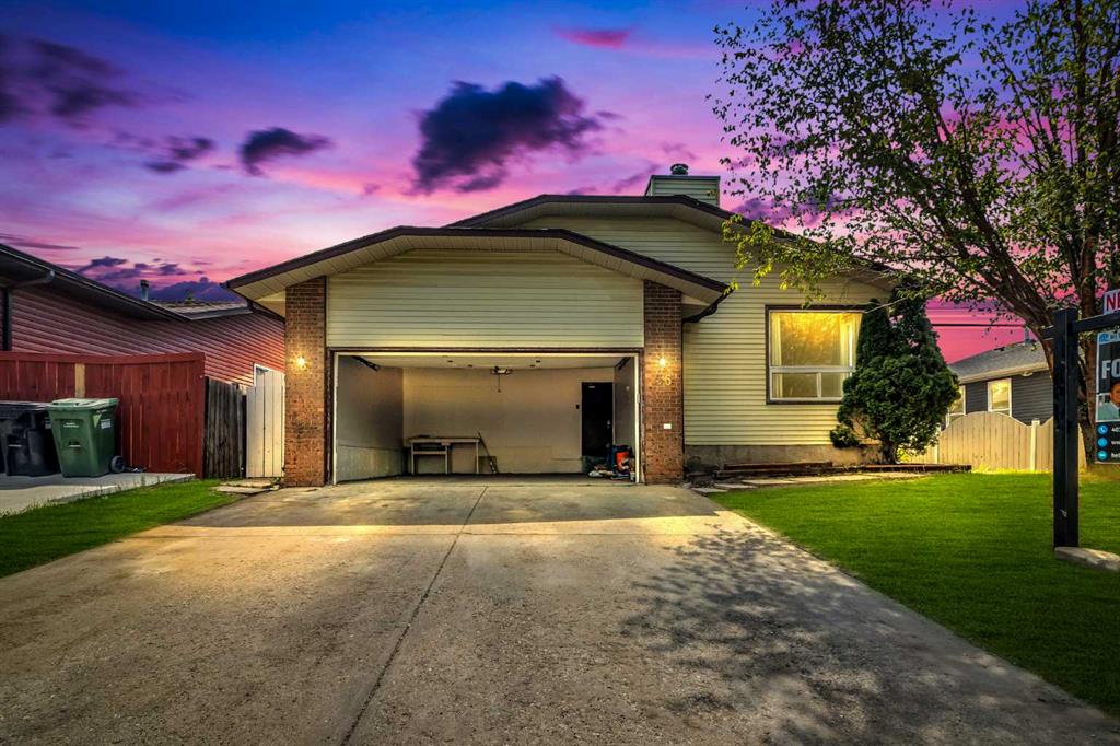 56 Castlefall Way NE, Calgary, Alberta, T3J 1M7