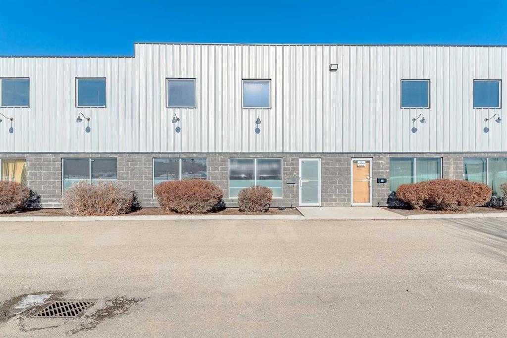 #14 5610 46 Street SE, Calgary, Alberta, T2C 4P9