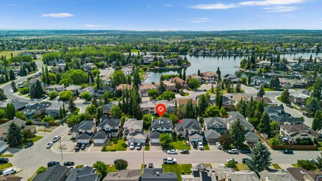 54 Mckenzie Lake Manor SE, Calgary, Alberta, T2Z 1Y2
