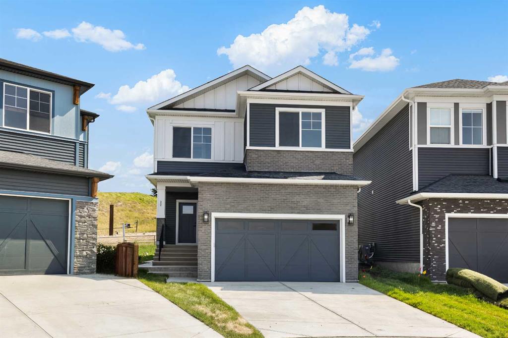 22 Crimson Ridge Cove NW, Calgary, Alberta, T3L 0K4