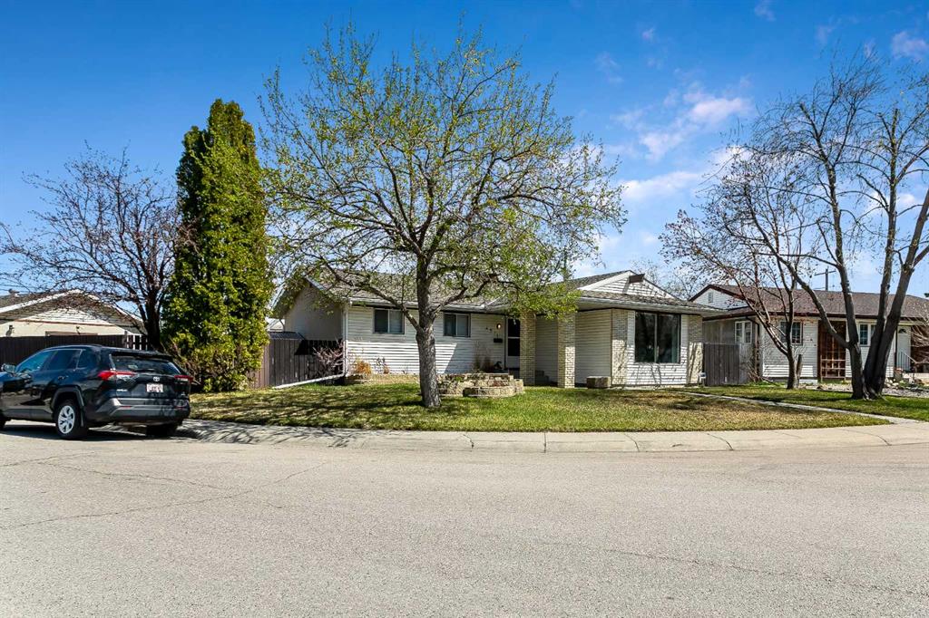 4971 Marcombe Road NE, Calgary, Alberta, T2A 4J5