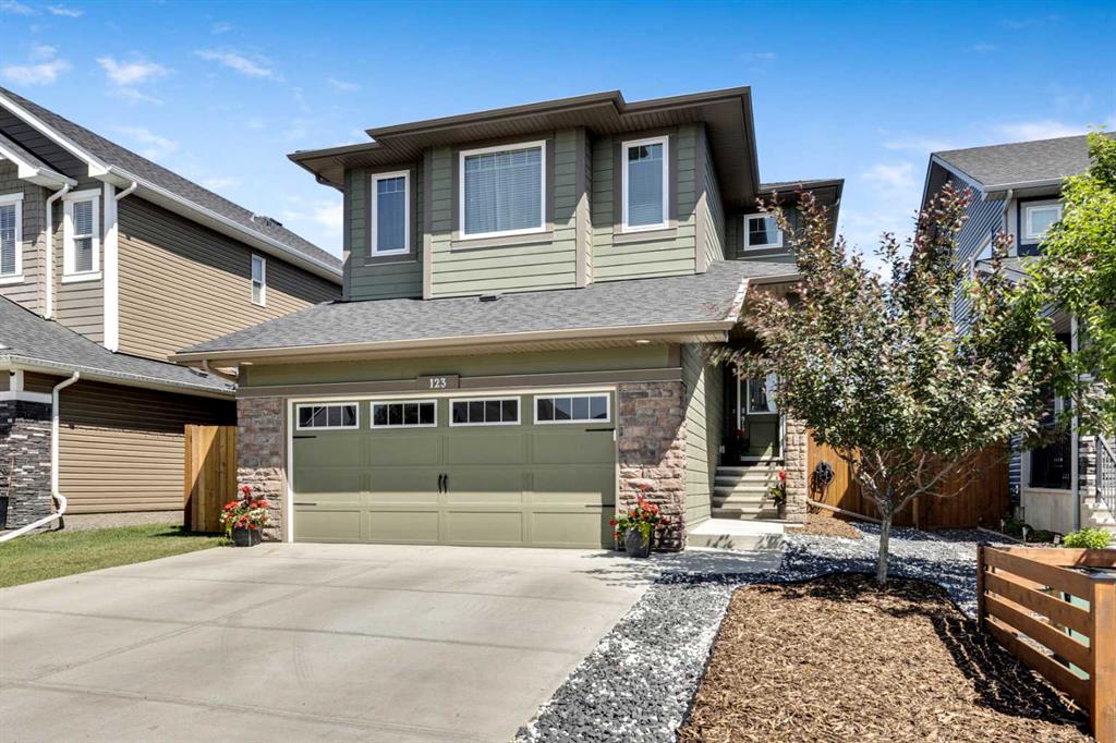 123 Mount Rae Point, Okotoks, Alberta, T1S 0N9