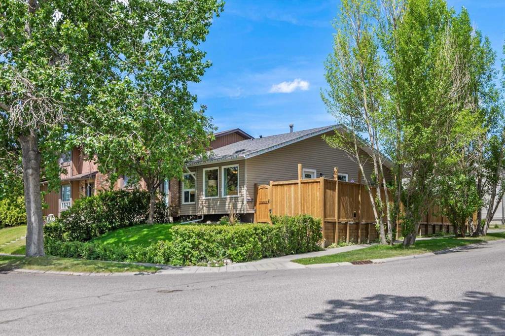 1204 Ranchlands Way NW, Calgary, Alberta, T3G1R1