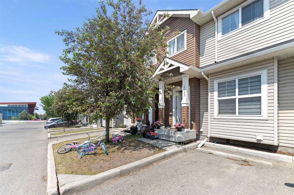 #4102 111 Tarawood Lane NE, Calgary, Alberta, T3J0G9